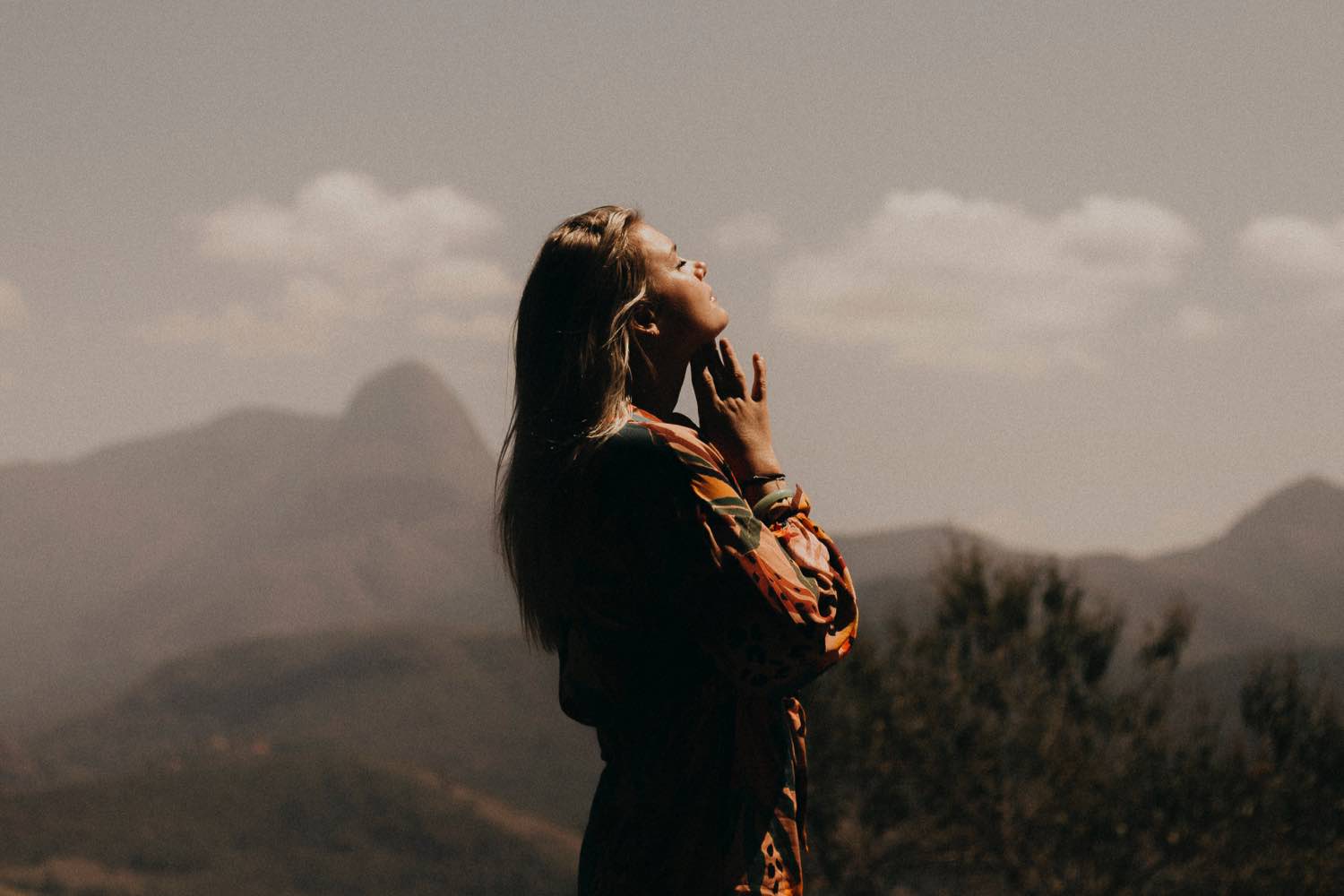 Oração de Nossa Senhora do Monte Serrat